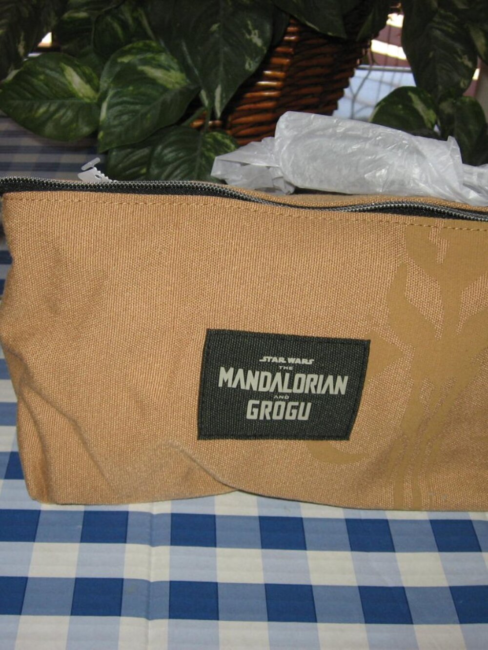 NEW 2026 Star Wars MANDALORIAN & GROGU Bathroom Bag Dopp Kit Bath & Body Works - Picture 2 of 10